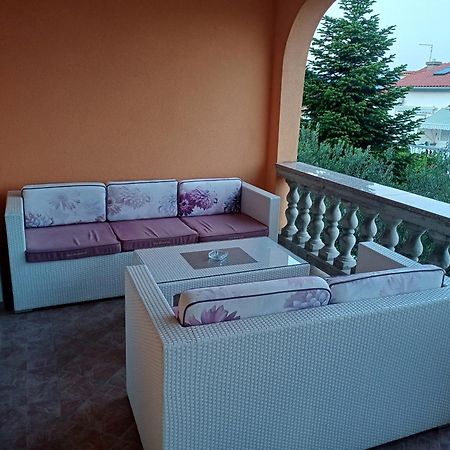 Apartmani Bulajic Кърк Екстериор снимка
