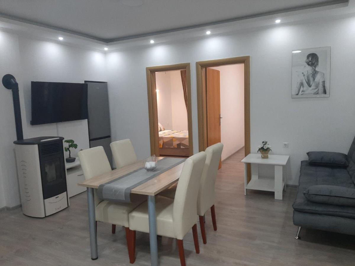 Apartmani Bulajic Кърк Екстериор снимка