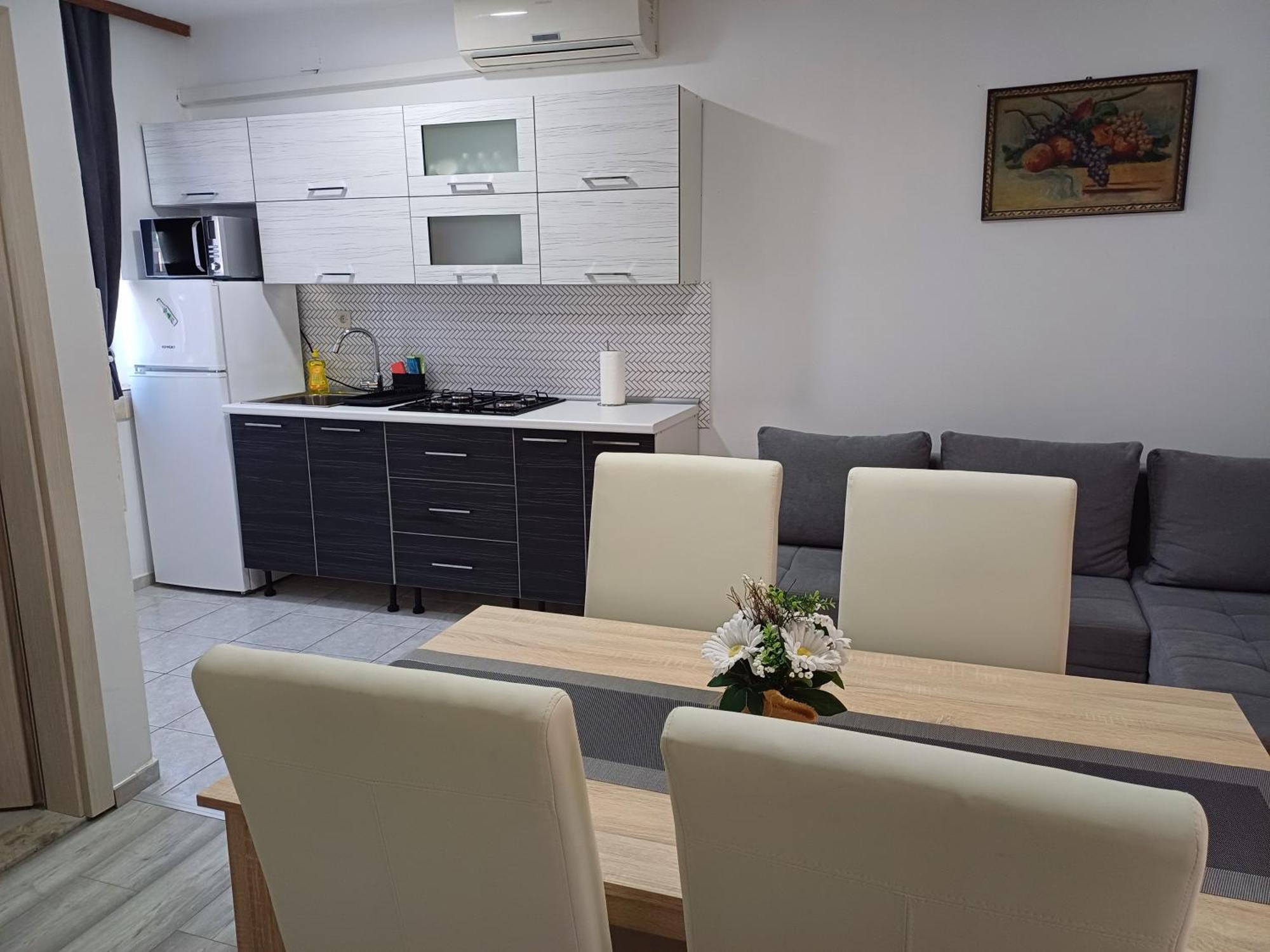 Apartmani Bulajic Кърк Екстериор снимка
