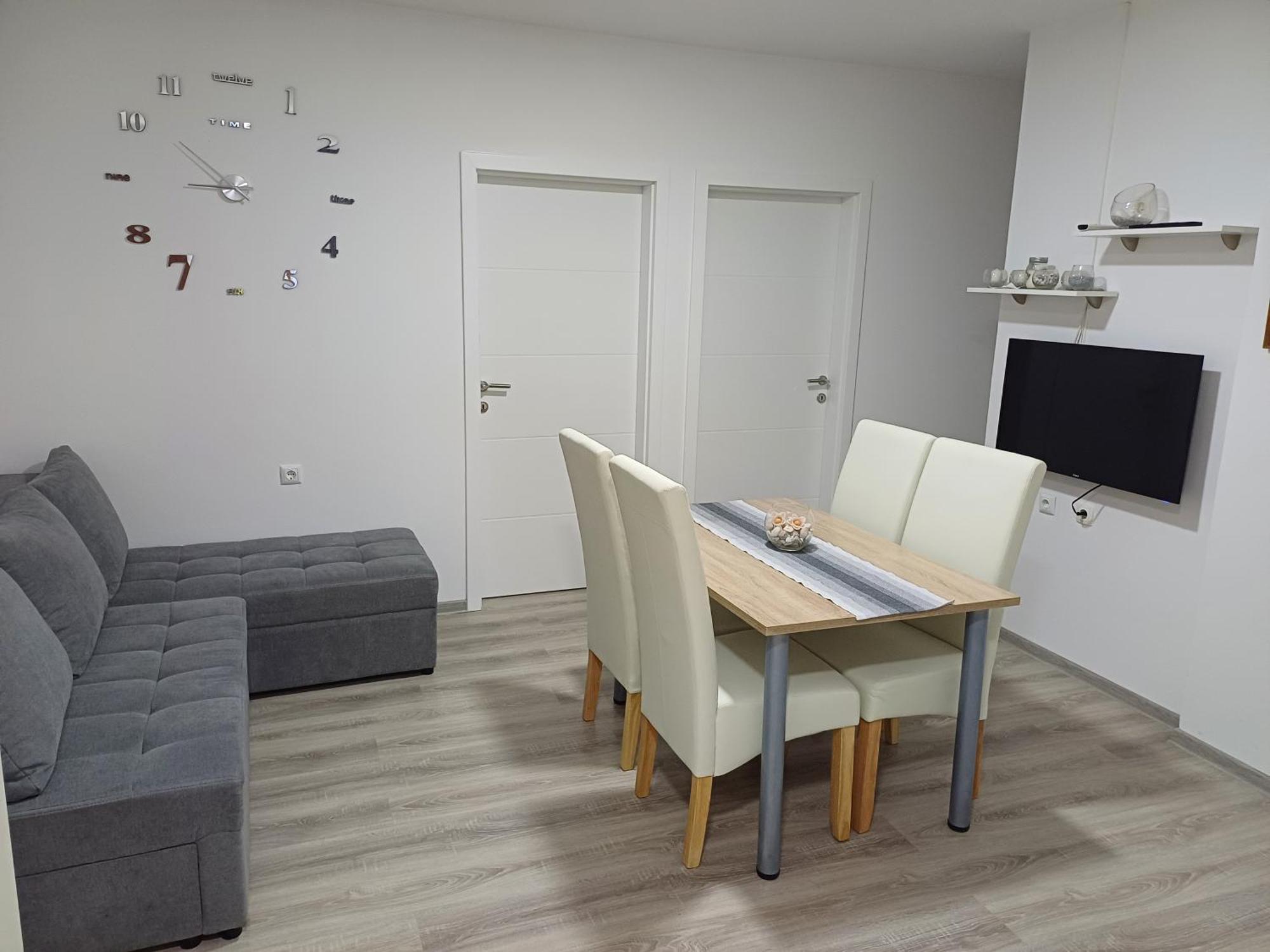 Apartmani Bulajic Кърк Екстериор снимка