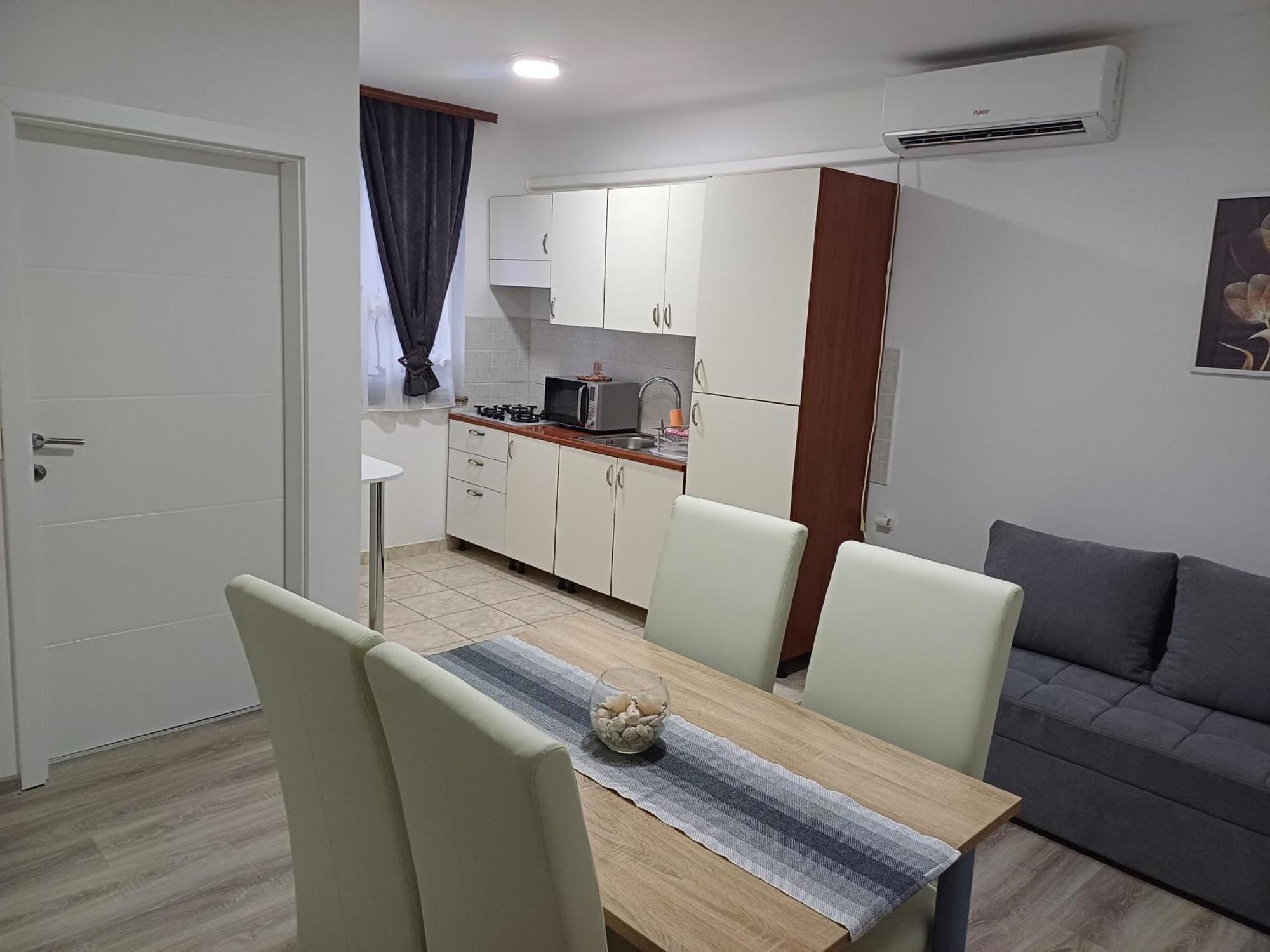 Apartmani Bulajic Кърк Екстериор снимка