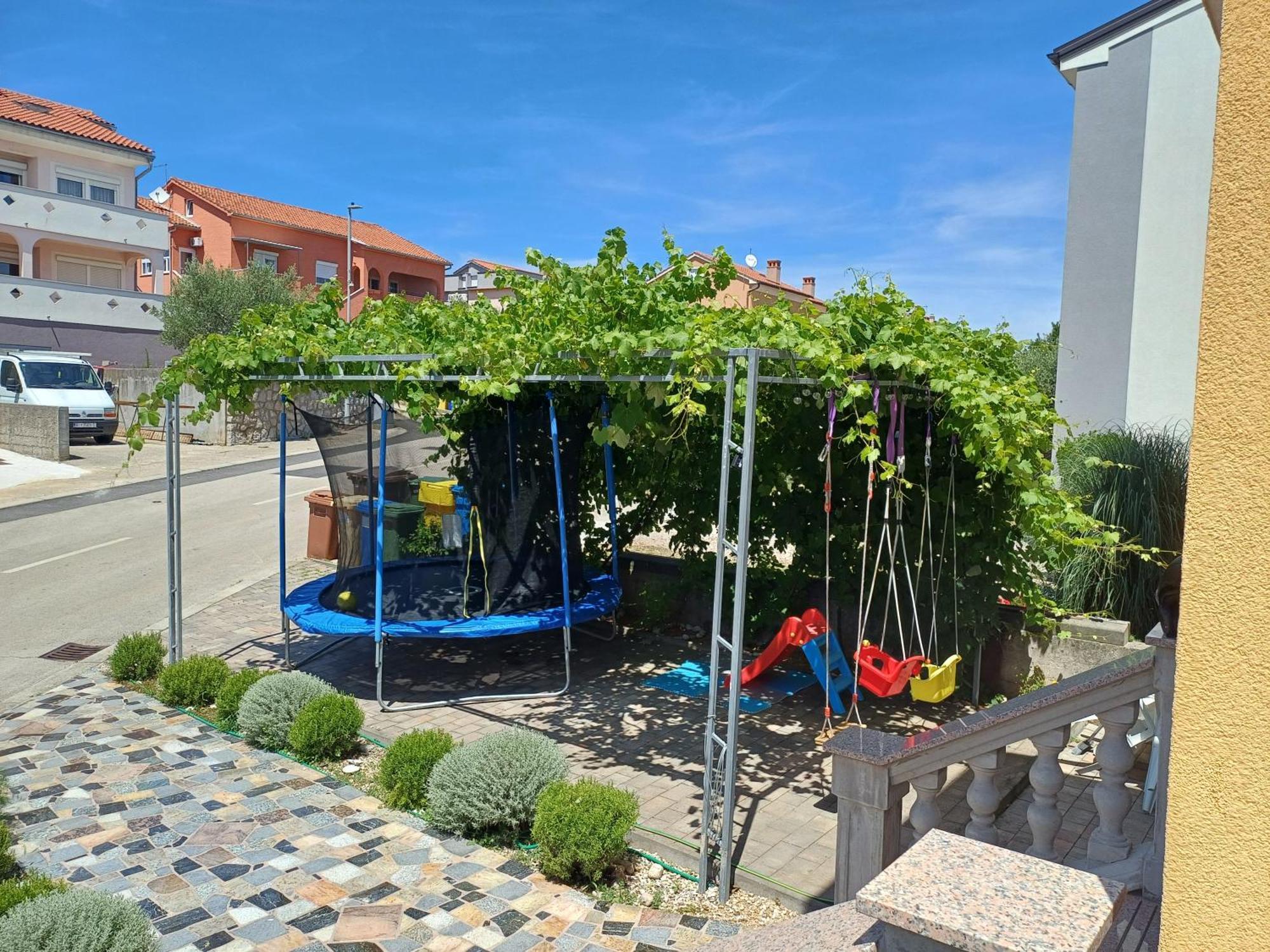 Apartmani Bulajic Кърк Екстериор снимка