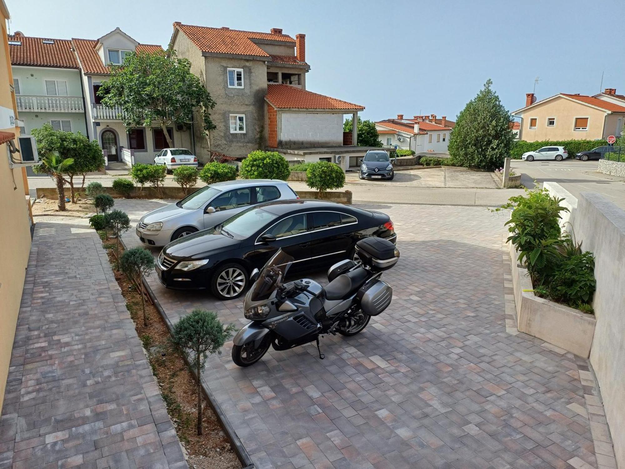 Apartmani Bulajic Кърк Екстериор снимка